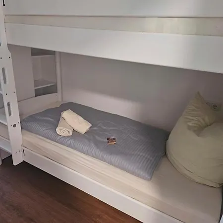 Hostel Estelada Boarding Berg Am Laim